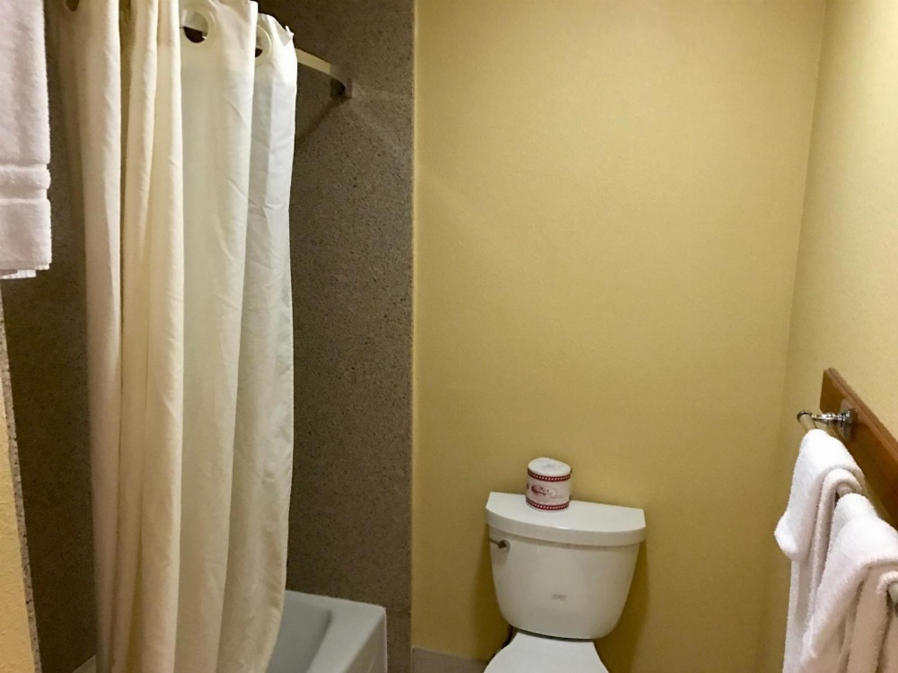 Room image 1